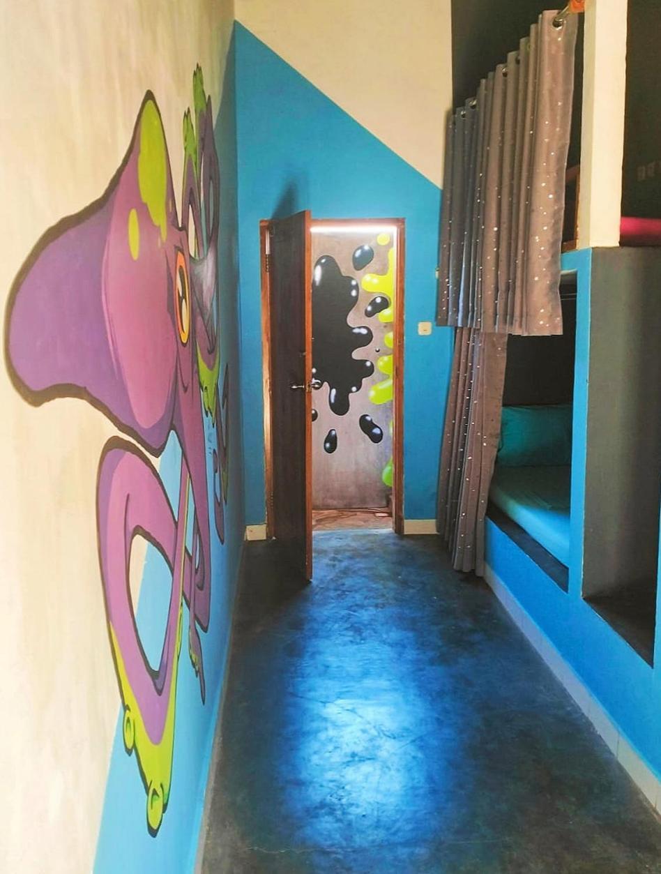 Jati Village, Party Hostel And Bungalows ギリ・トラワンガン エクステリア 写真