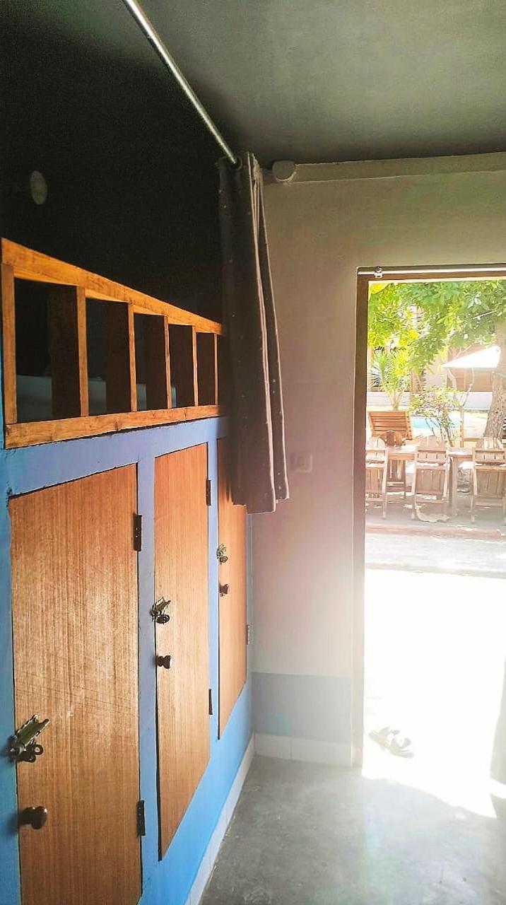 Jati Village, Party Hostel And Bungalows ギリ・トラワンガン エクステリア 写真
